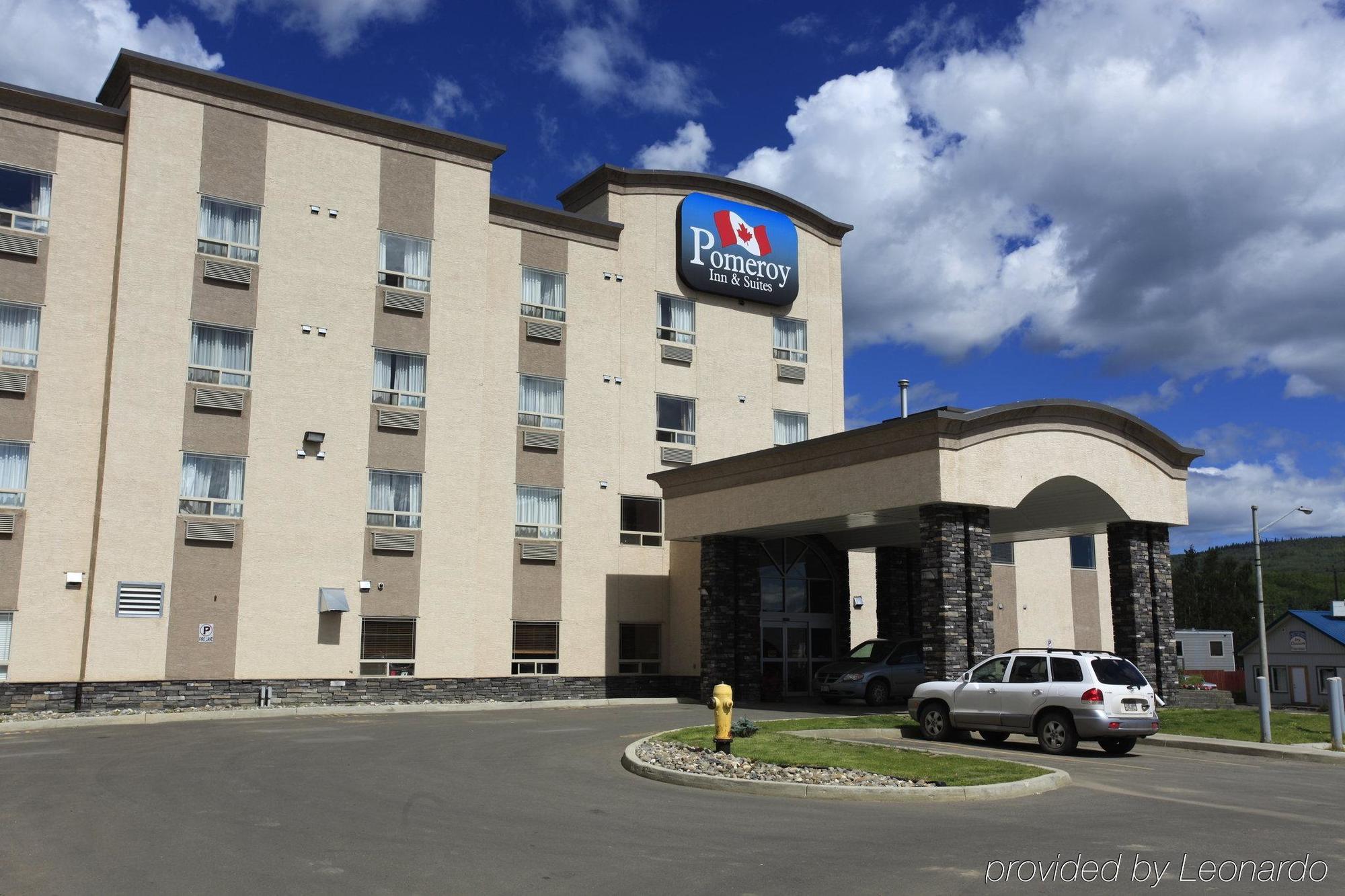 Pomeroy Inn And Suites Chetwynd Buitenkant foto